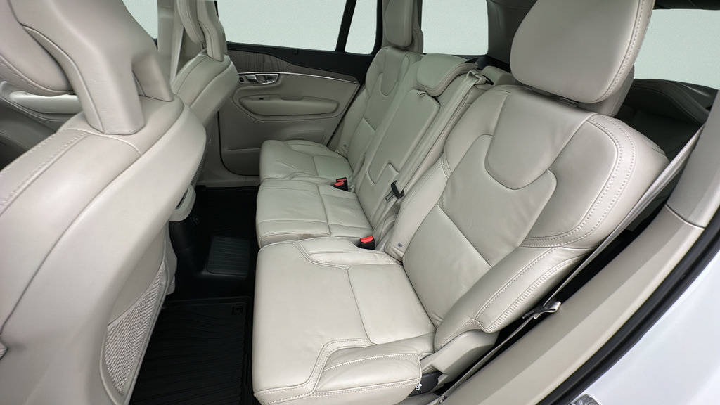Used 2021 Volvo XC90 T8 Inscription w/ Advanced Package AWD/4WD image 9