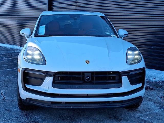 New 2025 Porsche Macan image 11