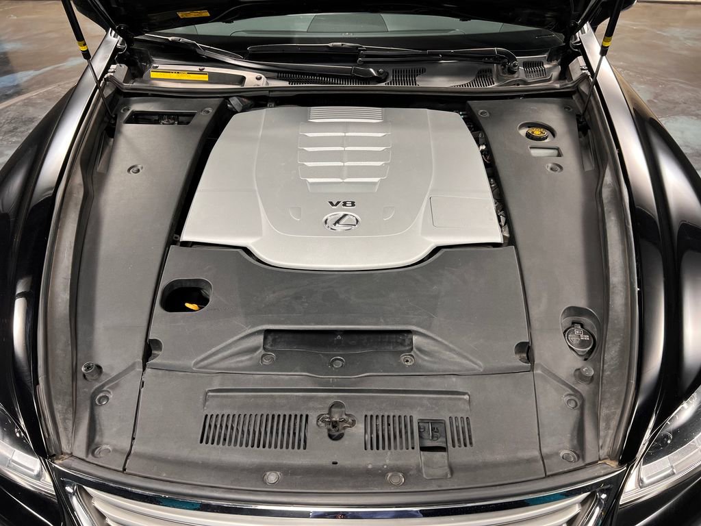 Used 2017 Lexus LS 460 w/ Comfort Package RWD image 22