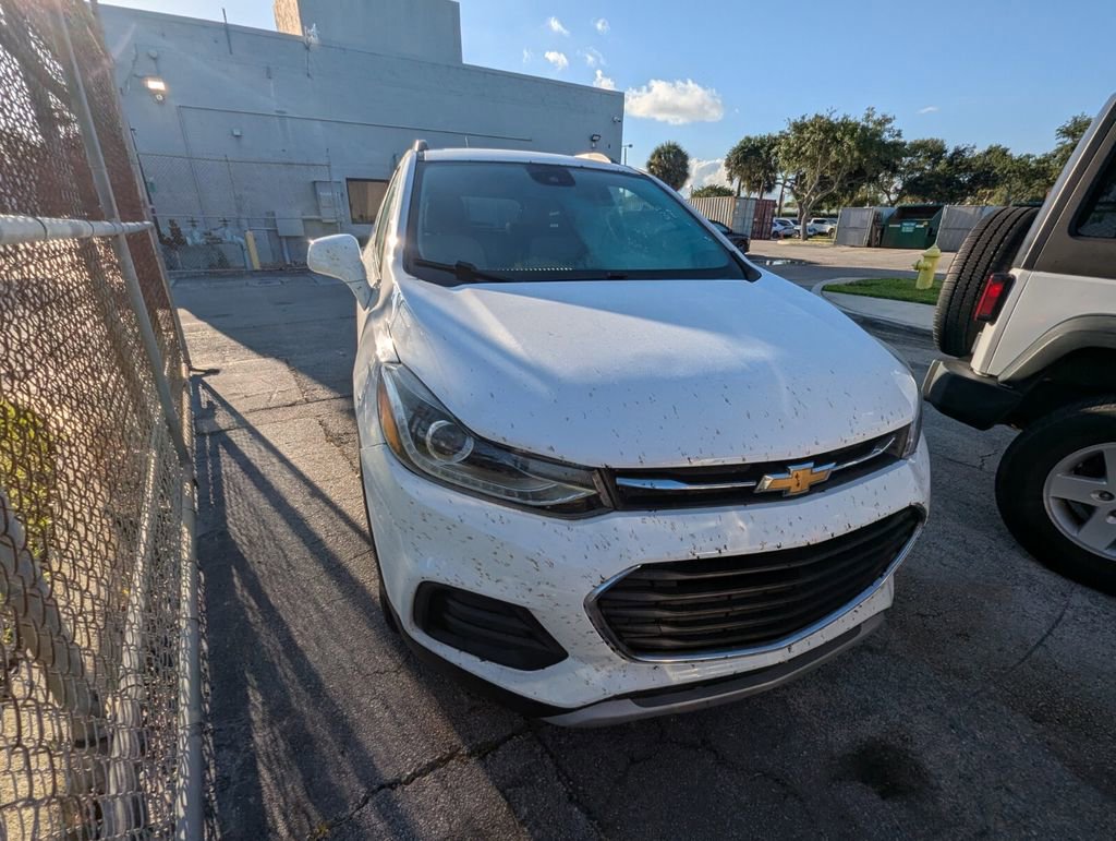 Used 2020 Chevrolet Trax LT FWD image 6
