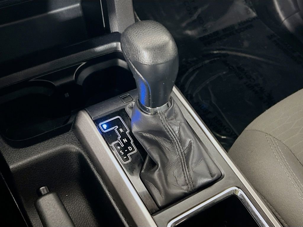 Used 2017 Toyota Tacoma SR5 image 16