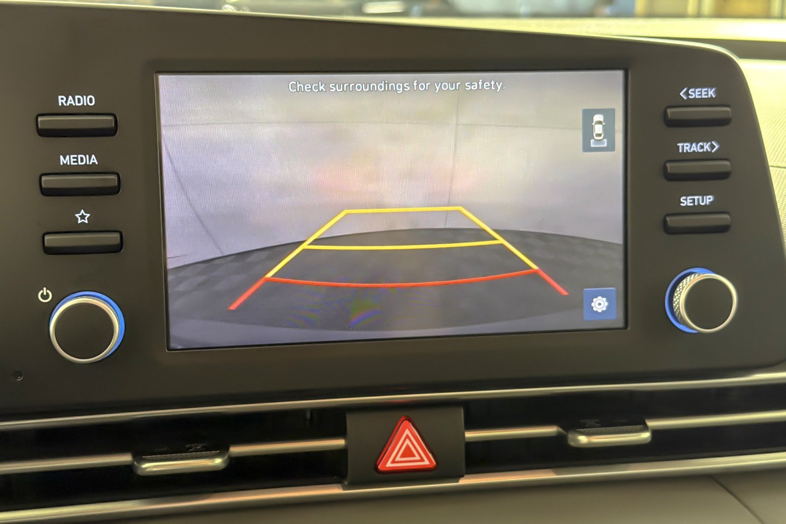 Used 2023 Hyundai Elantra SEL FWD image 17
