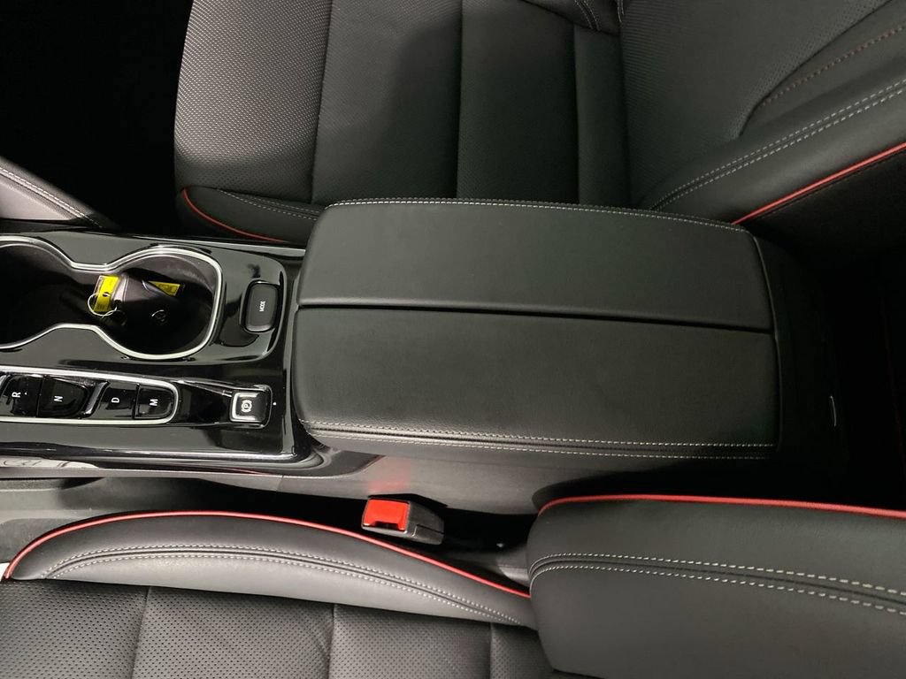 Used 2023 Buick Envision Essence w/ Sport Touring Package AWD/4WD image 20