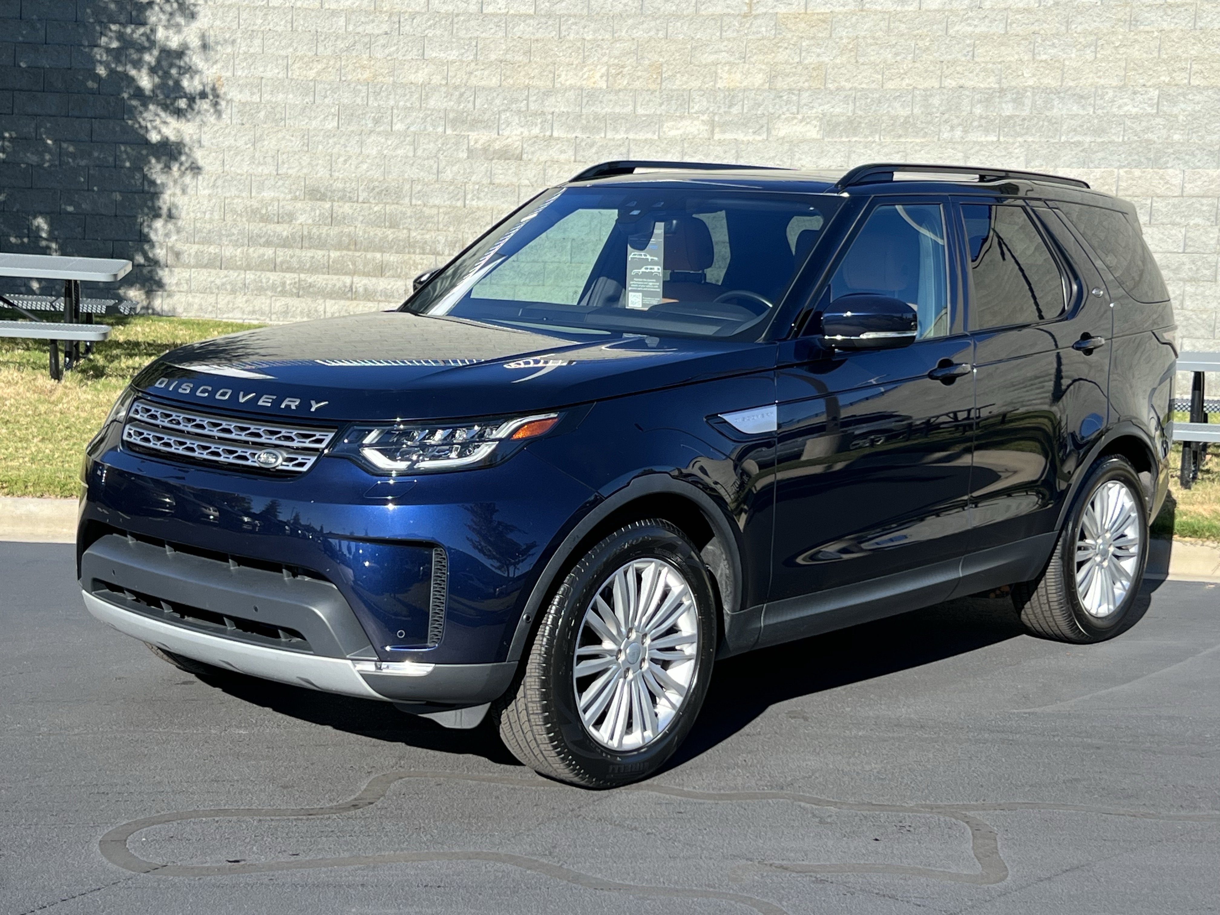 Used 2020 Land Rover Discovery HSE