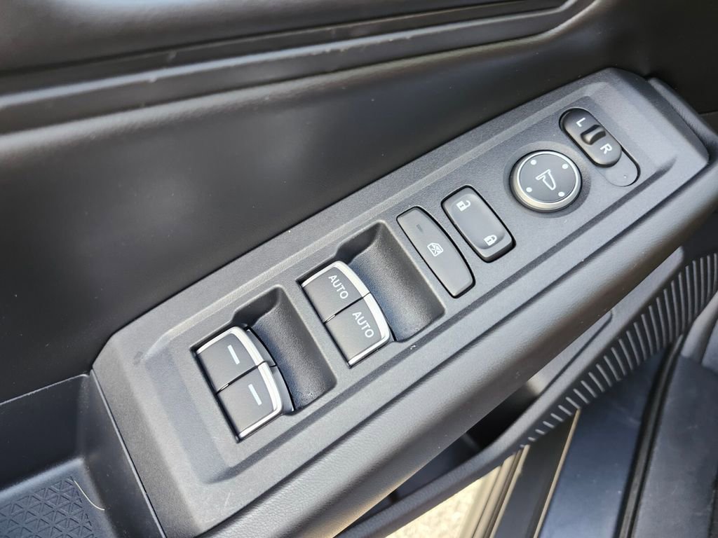 Certified 2023 Honda Accord EX image 31