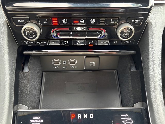 Used 2022 Jeep Grand Cherokee Summit w/ Luxury Tech Group V image 15