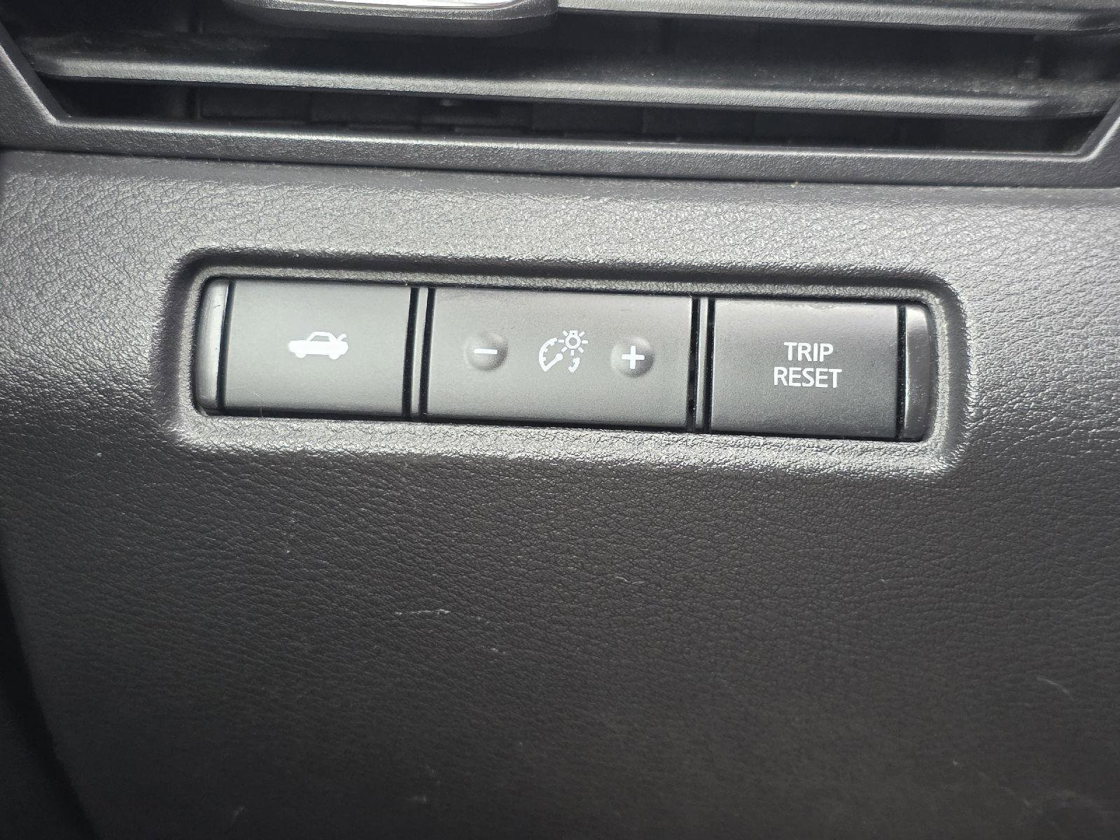 Used 2024 Nissan Altima 2.5 S image 11