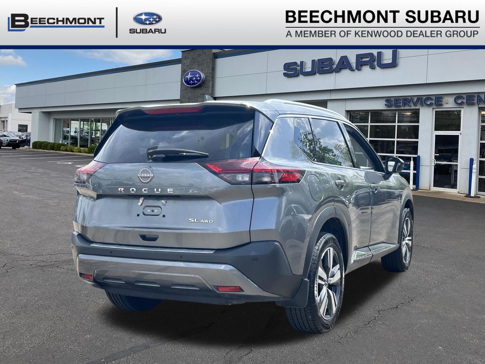 Used 2023 Nissan Rogue SL AWD/4WD image 7