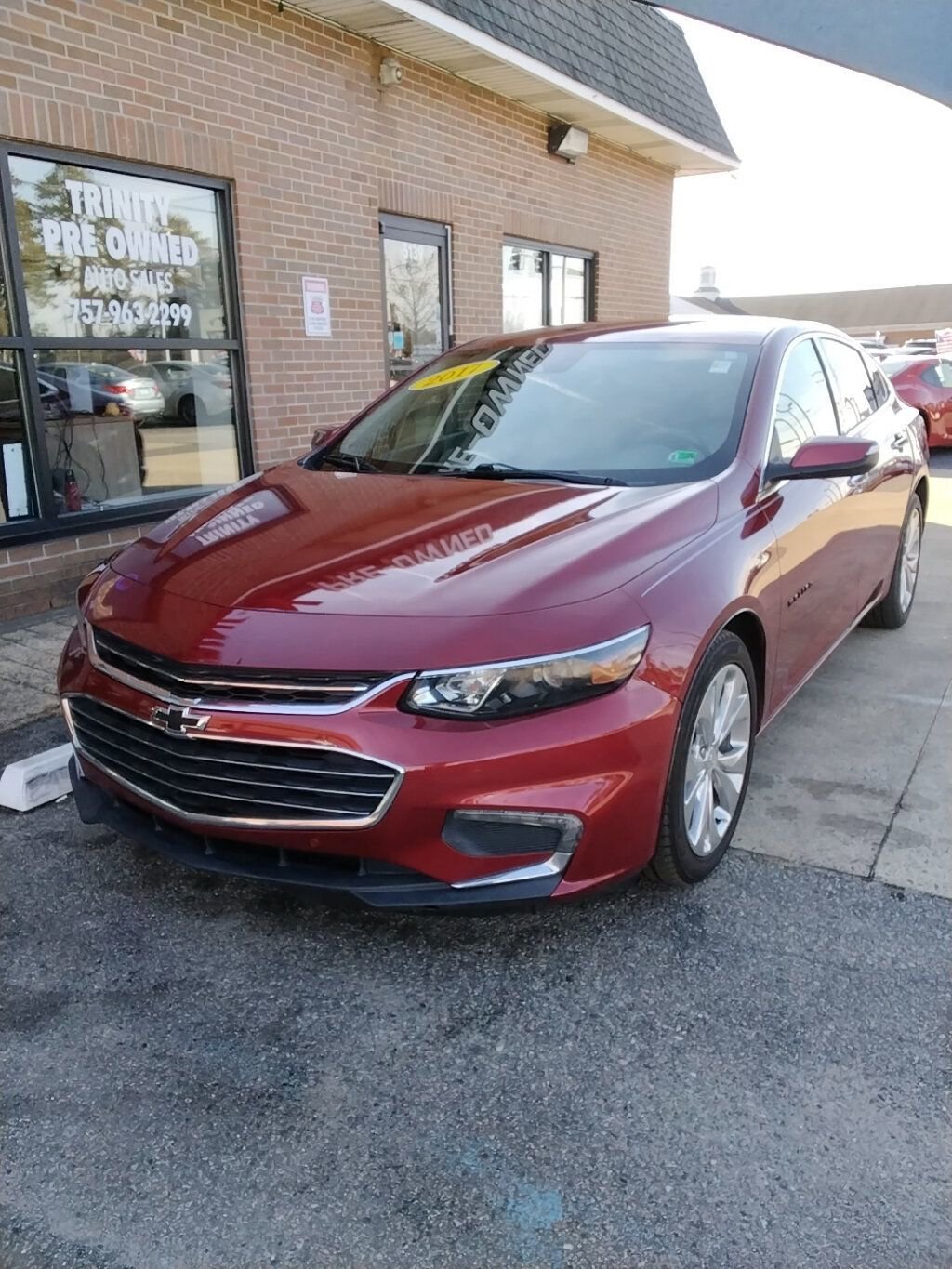 Used 2017 Chevrolet Malibu Premier w/ Driver Confidence Package image 1