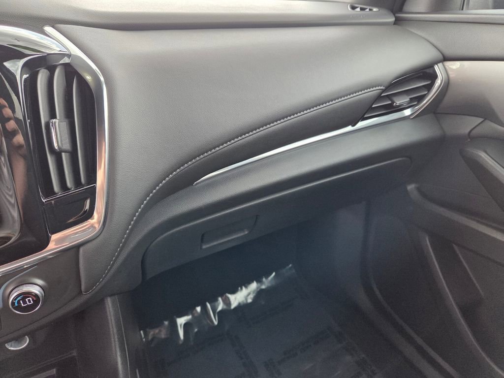 Certified 2023 Chevrolet Traverse LT FWD image 27