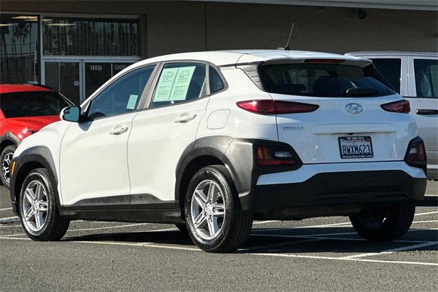 Used 2021 Hyundai Kona SE w/ Cargo Package image 9