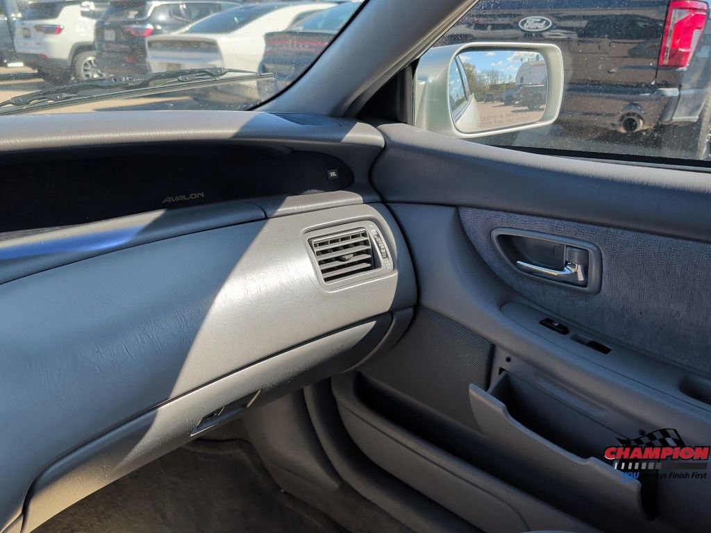 Used 2004 Toyota Avalon XL FWD image 20