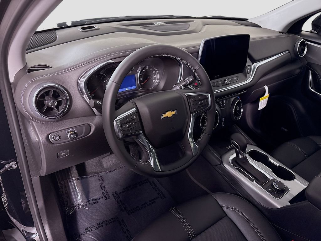 New 2025 Chevrolet Blazer LT w/ Sound & Technology Package image 9
