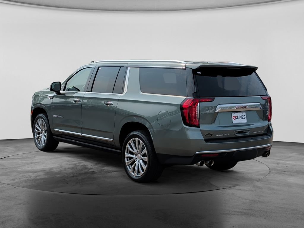 Used 2023 GMC Yukon XL Denali AWD/4WD image 8