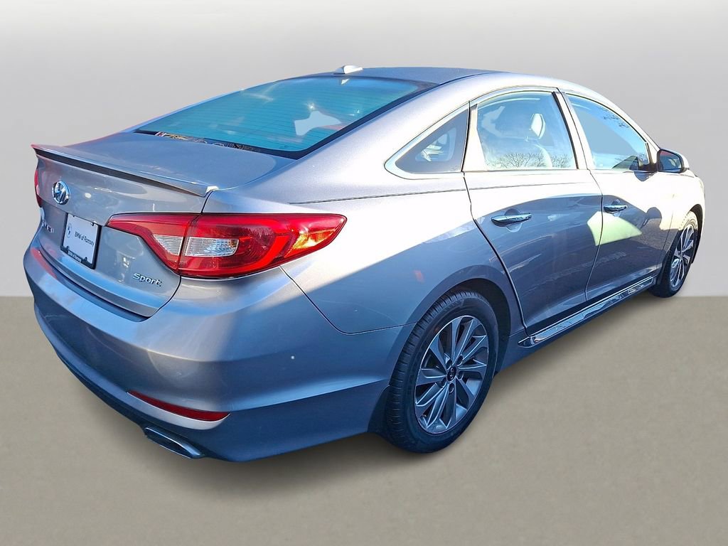Used 2015 Hyundai Sonata Sport w/ Option Group 04 FWD image 3