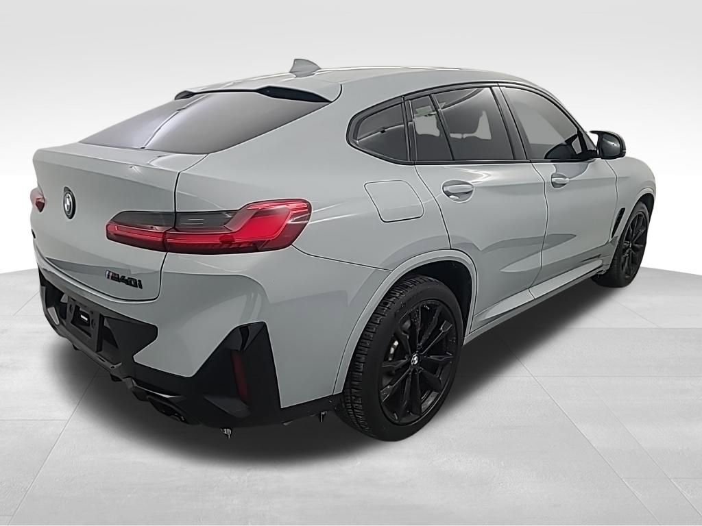 Used 2023 BMW X4 M40i w/ Premium Package image 4