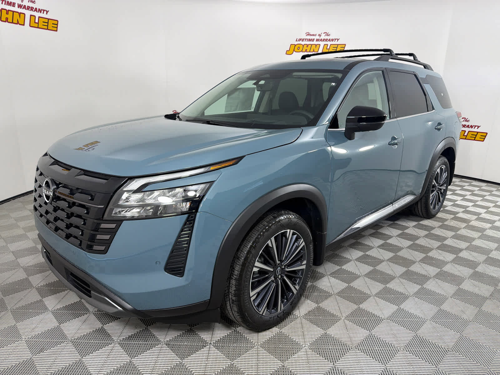 New 2026 Nissan Pathfinder Platinum