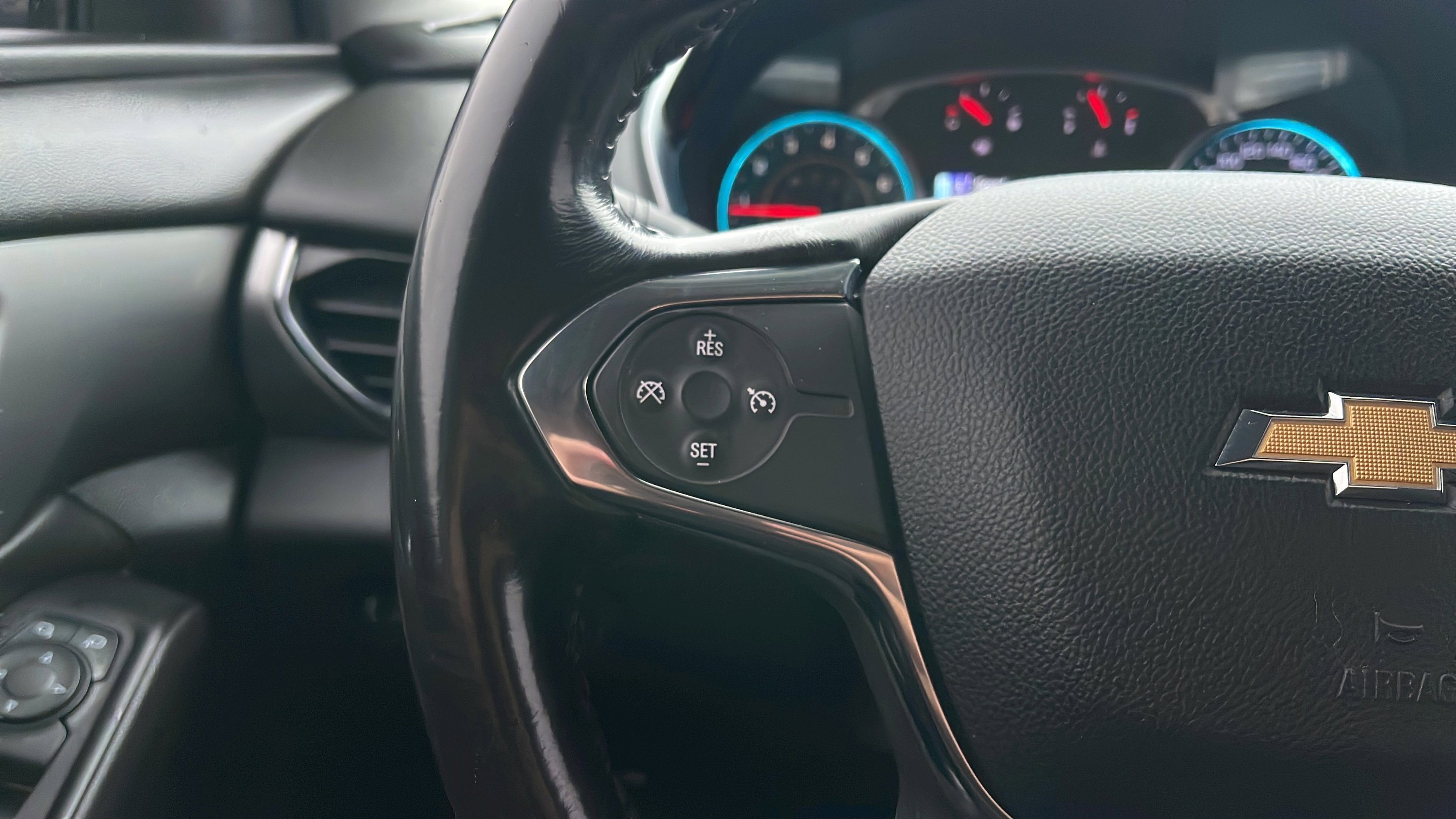 Used 2019 Chevrolet Traverse RS image 22