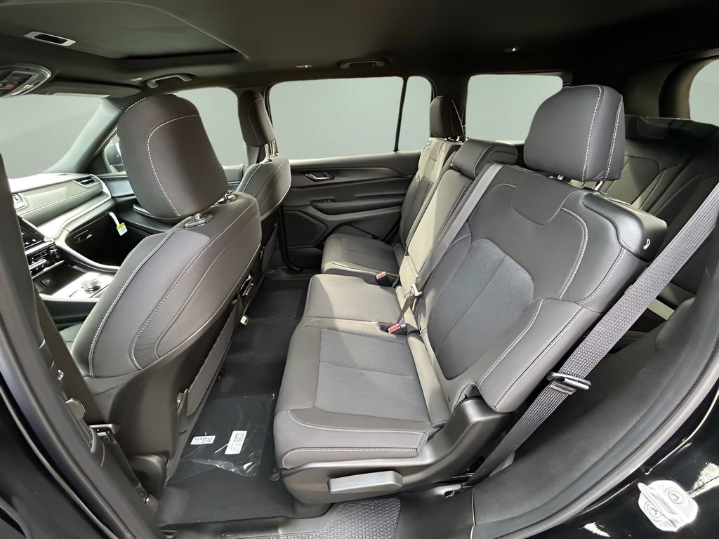 New 2025 Jeep Grand Cherokee L Laredo w/ Luxury Tech Group I image 13