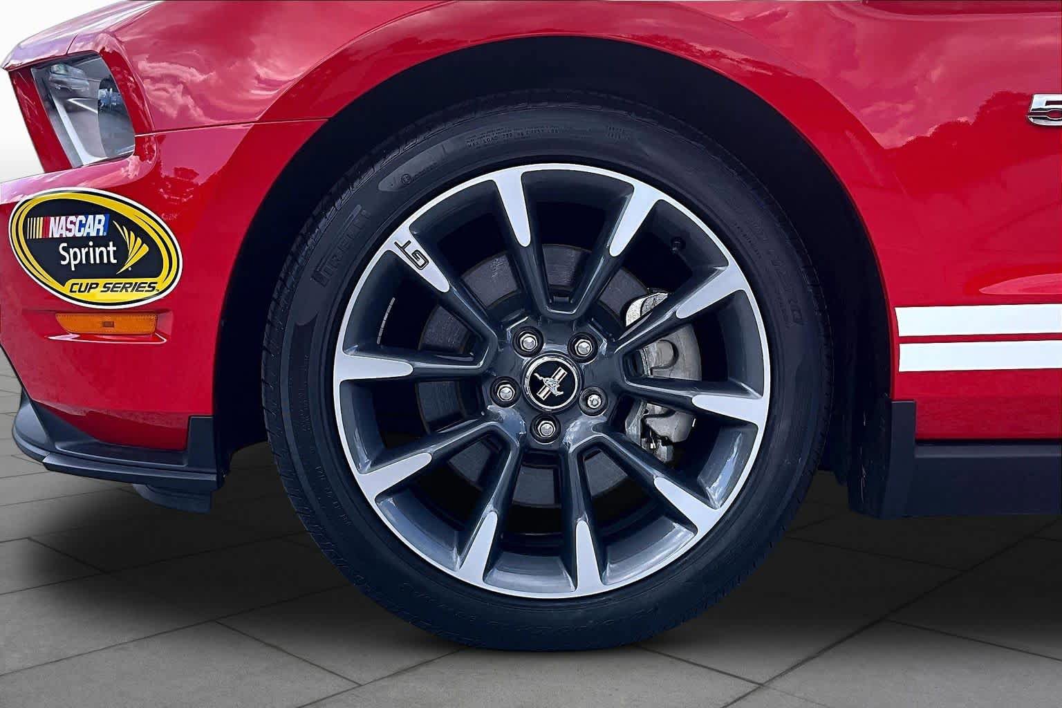 Used 2011 Ford Mustang GT Premium w/ 402A Rapid Spec Order Code RWD image 10