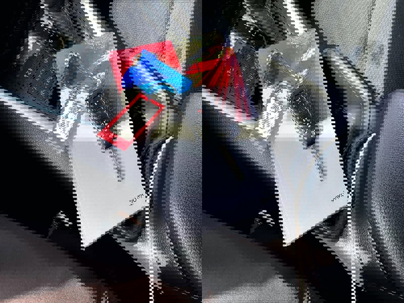 Used 2025 Toyota RAV4 LE image 31