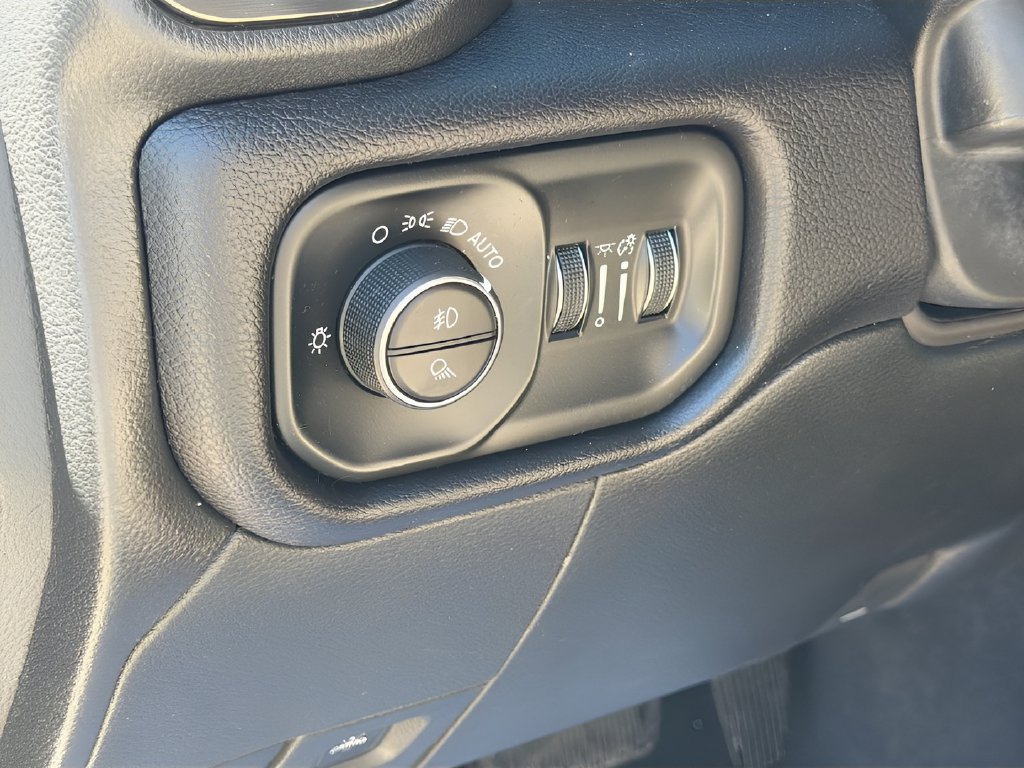 Used 2023 RAM 3500 Limited AWD/4WD image 10