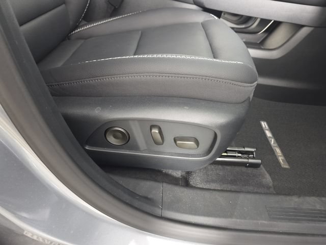 Certified 2026 GMC Terrain Denali AWD/4WD image 32