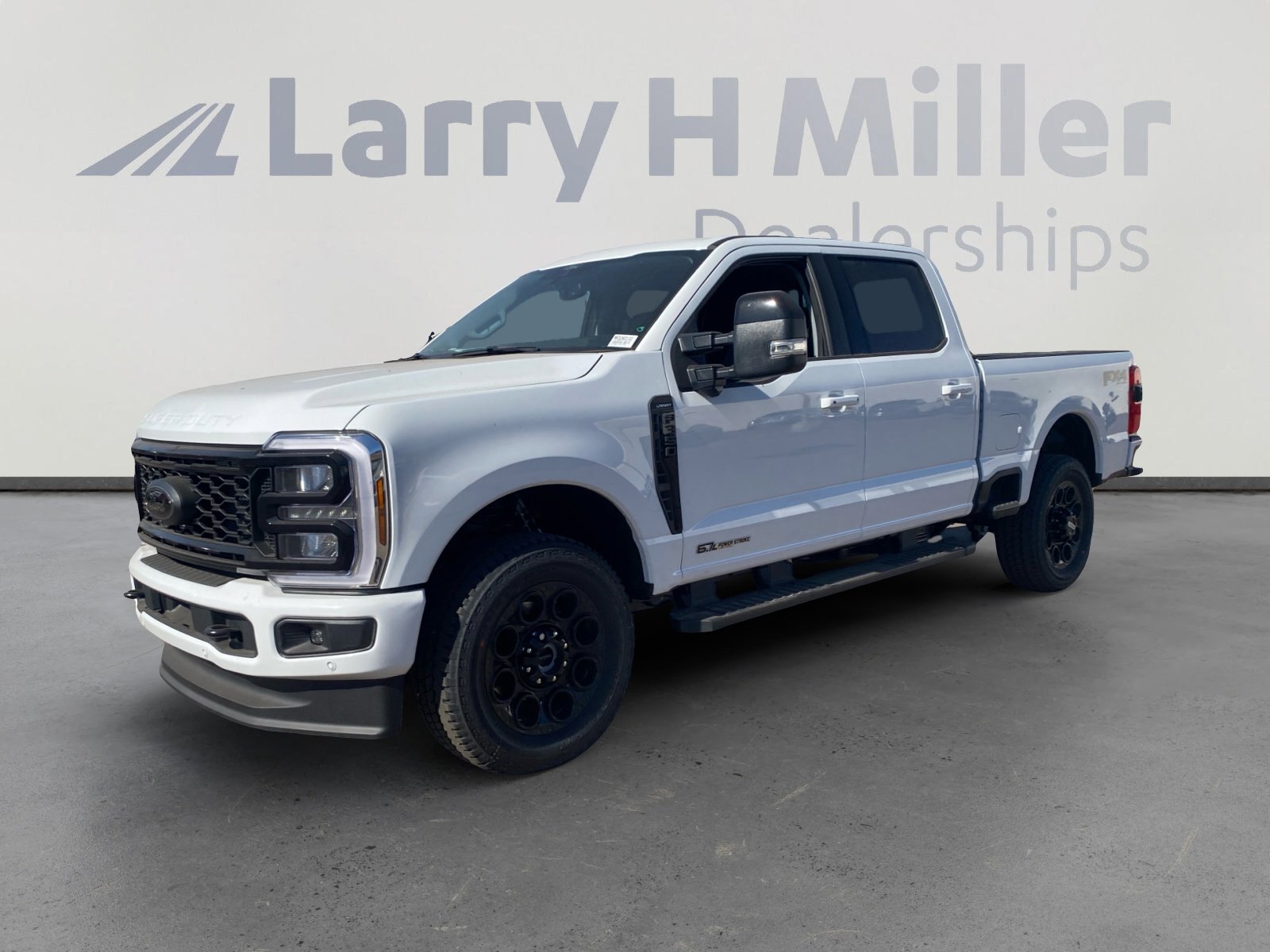 New 2026 Ford F350 Lariat w/ Black Appearance Package