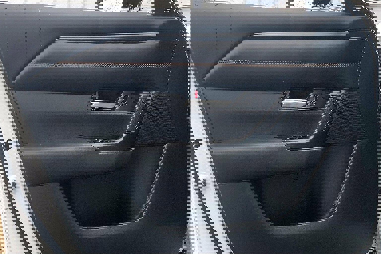 Used 2025 MAZDA CX-50 AWD 2.5 Hybrid w/ Premium Pkg image 28