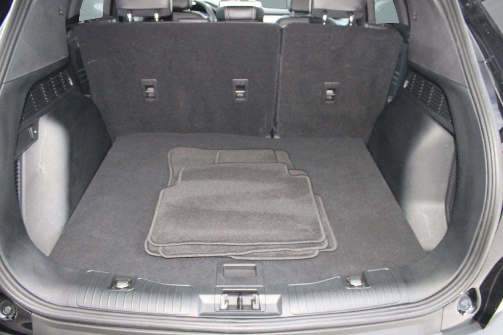 Used 2023 Ford Escape Platinum image 30