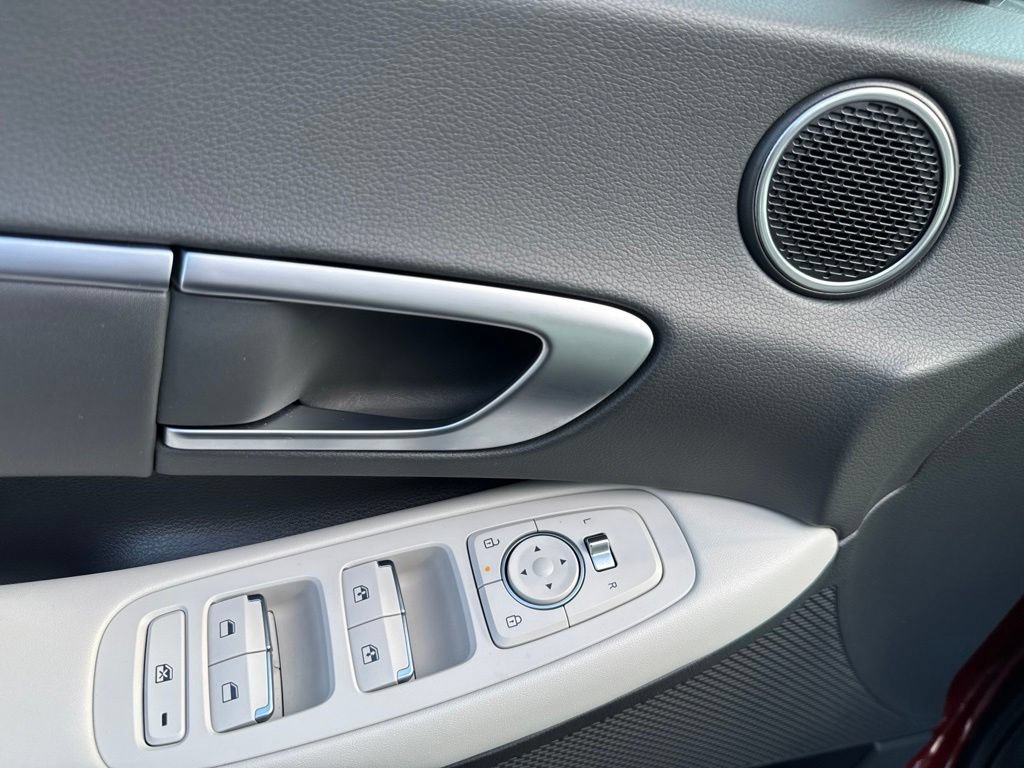 Certified 2024 Hyundai Sonata SEL FWD image 14