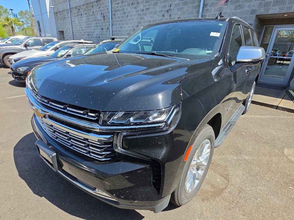 Used 2024 Chevrolet Tahoe Premier AWD/4WD image 1