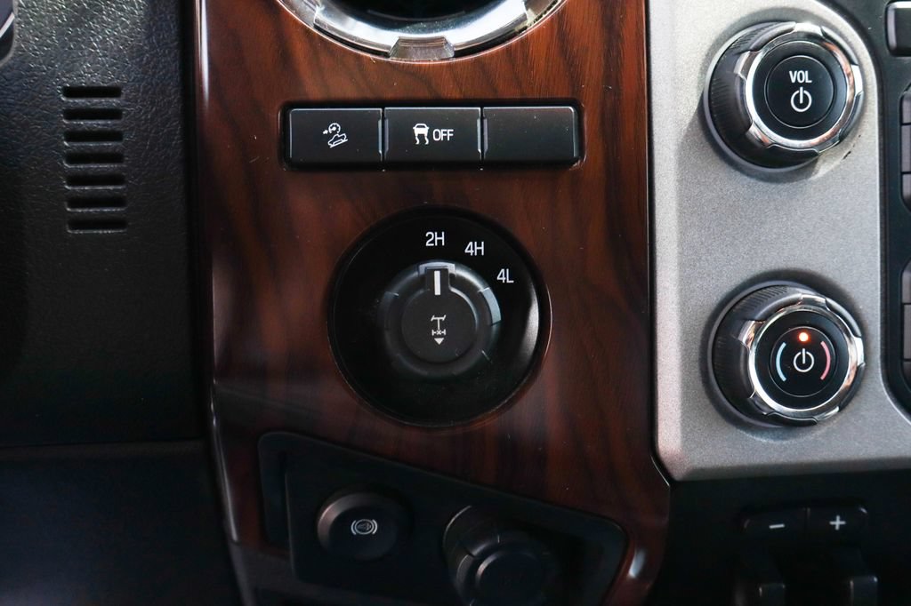 Used 2015 Ford F250 Lariat w/ Lariat Ultimate Package AWD/4WD image 36