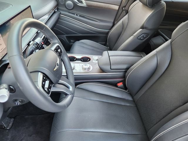 Used 2025 Genesis GV80 2.5T Prestige image 9