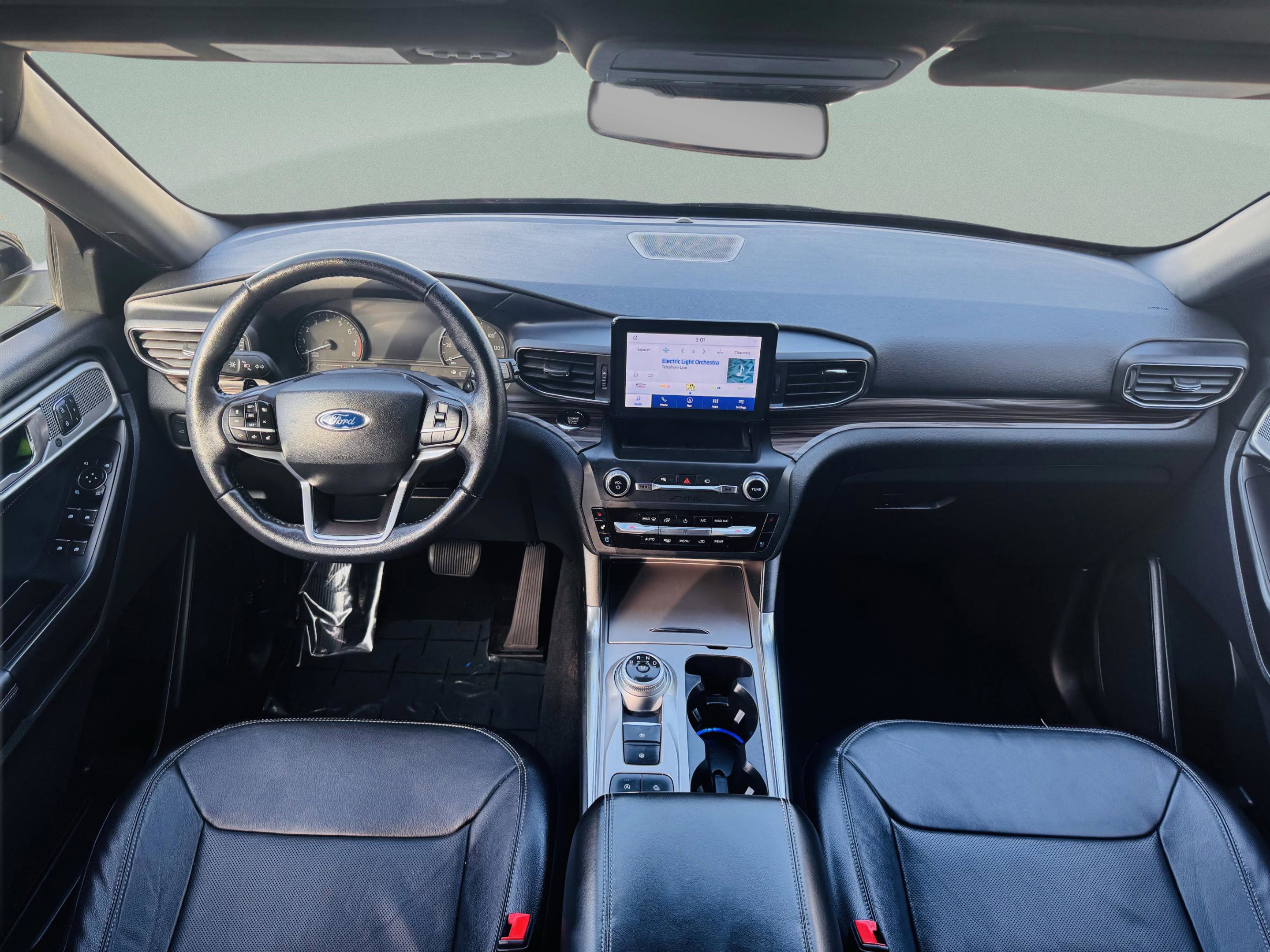 Used 2020 Ford Explorer Limited w/ Class III Trailer Tow Package image 10