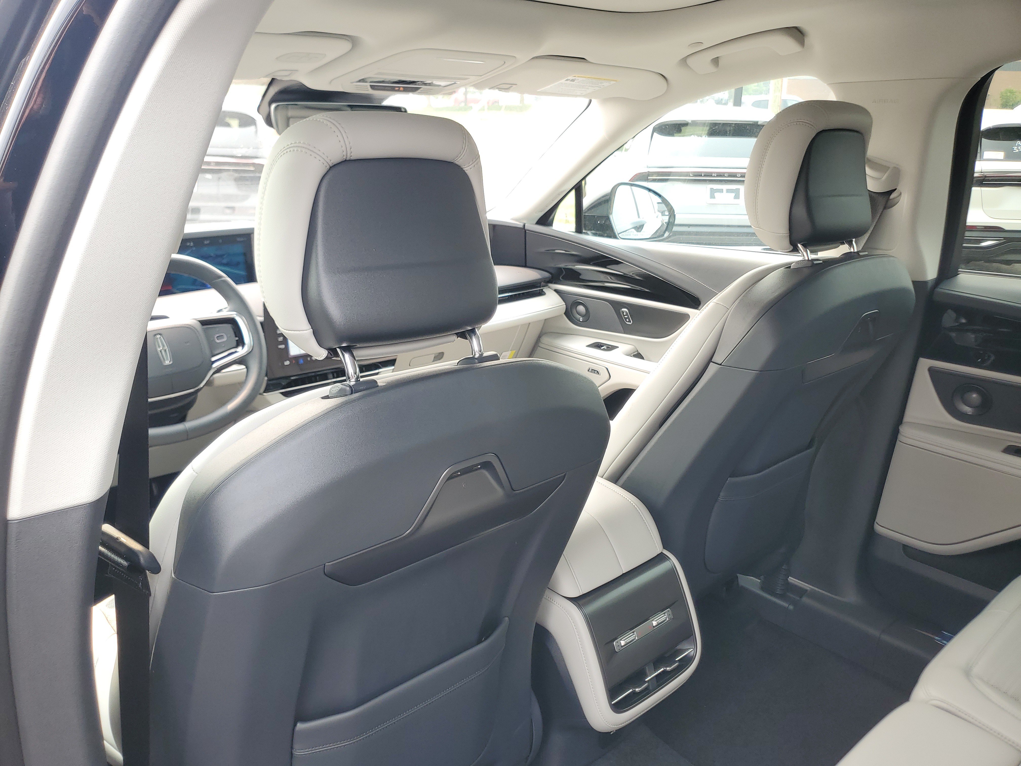 New 2026 Lincoln Nautilus Reserve AWD/4WD image 29