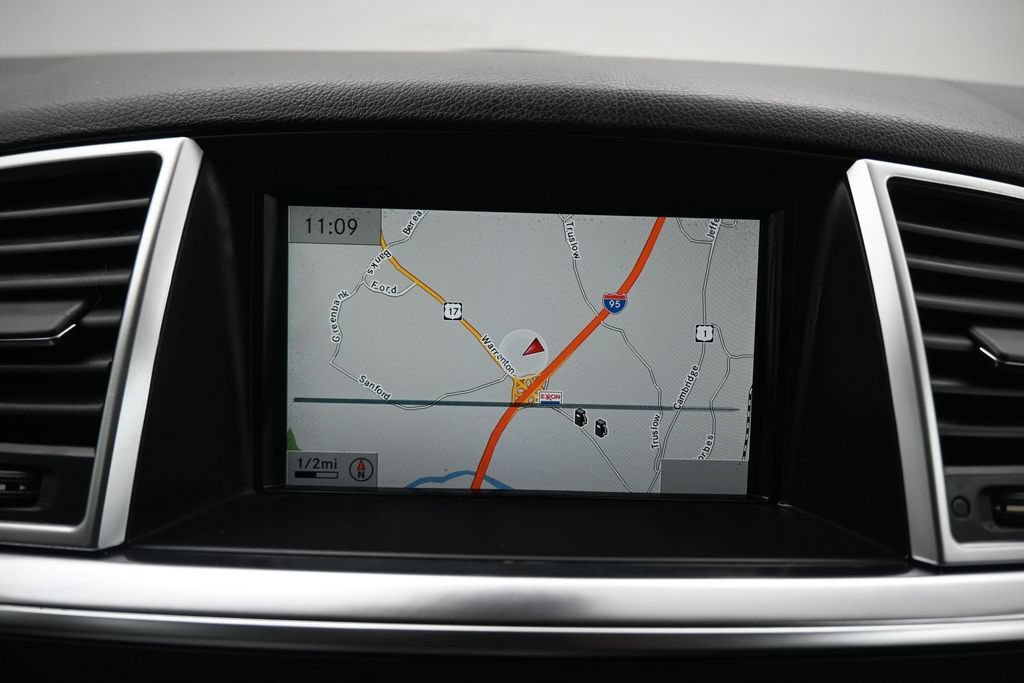 Used 2015 Mercedes-Benz ML 250 BlueTEC 4MATIC image 17