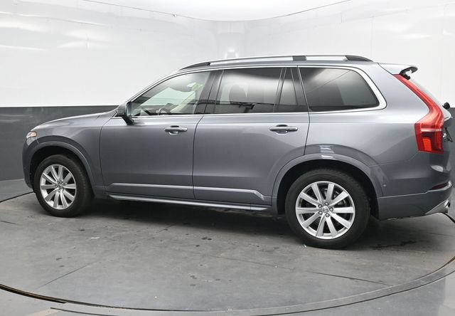 Used 2018 Volvo XC90 T5 Momentum w/ Convenience Package AWD/4WD image 4