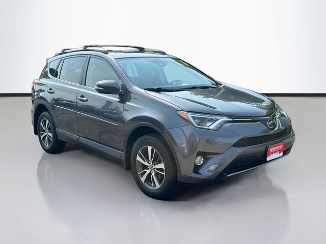 Used 2017 Toyota RAV4 XLE w/ Carpet Mat Package AWD/4WD image 3