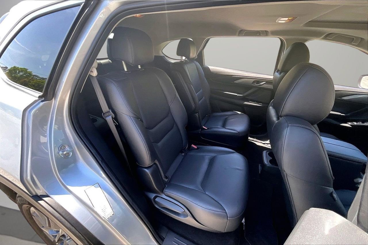 Used 2023 MAZDA CX-9 Touring image 26
