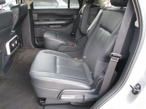 Used 2024 Ford Expedition XLT image 8
