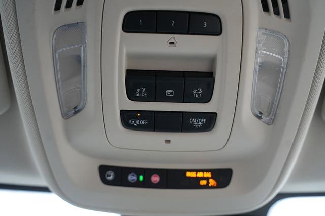 Used 2023 Buick Envision Avenir AWD/4WD image 32