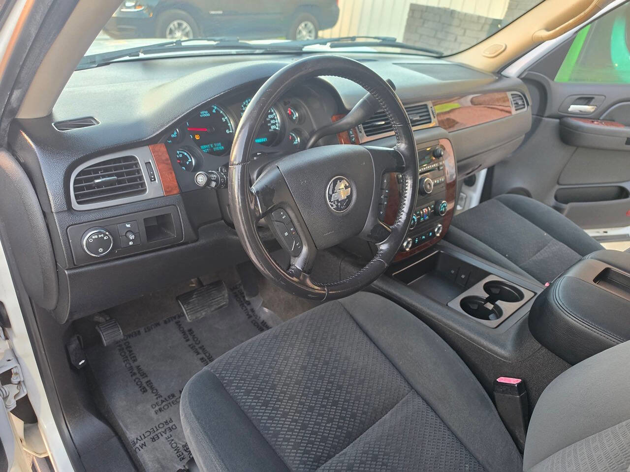 Used 2008 Chevrolet Tahoe LT w/ Convenience Package 1 image 17