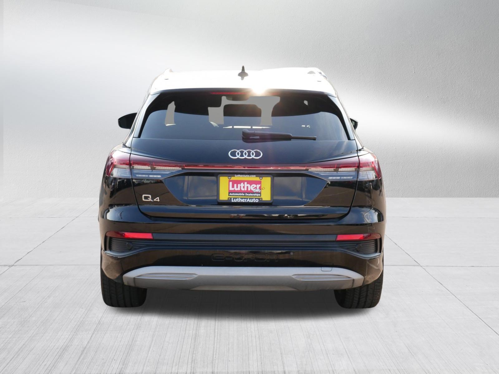 Used 2023 Audi Q4 e-tron Premium Plus w/ Premium Plus RWD image 6