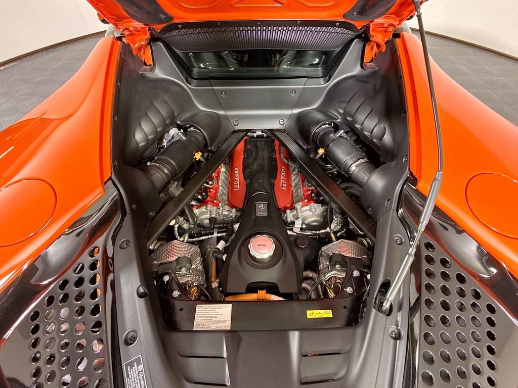 Used 2021 Ferrari SF90 Stradale AWD/4WD image 5