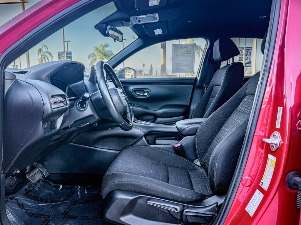 Used 2024 Honda HR-V Sport image 14