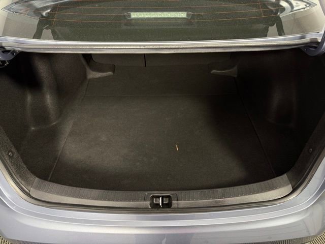 Used 2020 Toyota Corolla LE image 46
