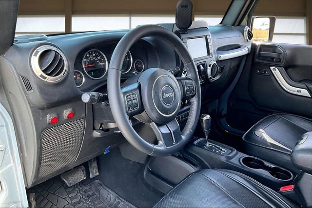 Used 2015 Jeep Wrangler Unlimited Sahara w/ Max Tow Package image 14