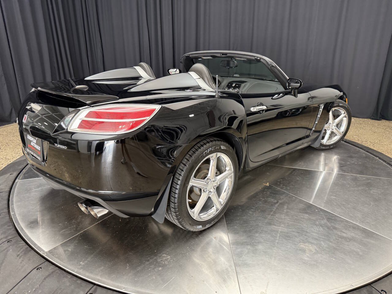 Used 2008 Saturn Sky Red Line RWD image 9