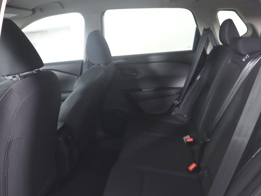 Certified 2025 Nissan Rogue S image 27